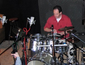 Manne am Schlagzeug